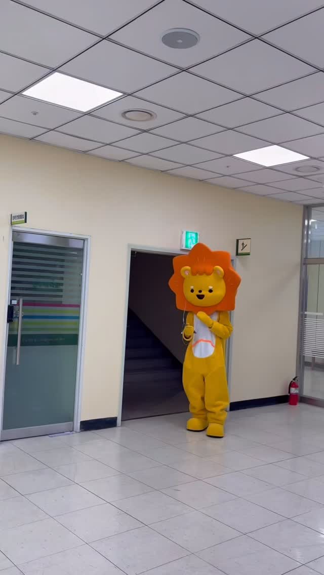 도서관에서 라이티와 이어폰이 바뀌었다?🦁#AirpodsSwitch #온라인홍보단 #라이티 #광주대학교